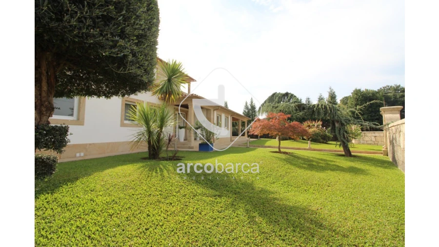 Moradia T3 para Venda em Bertiandos Foto 9