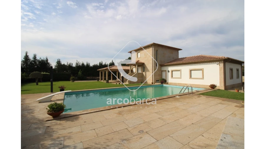 Moradia T3 para Venda em Bertiandos Foto 13