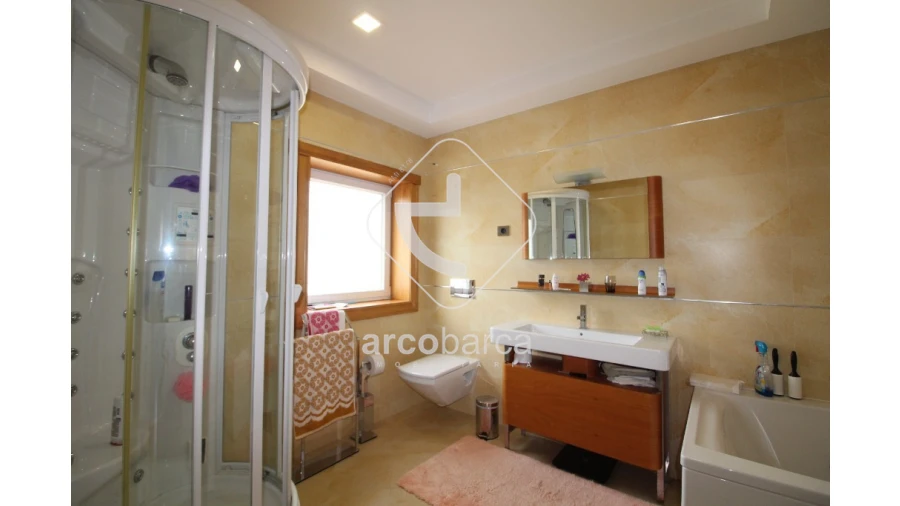 Moradia T3 para Venda em Bertiandos Foto 38