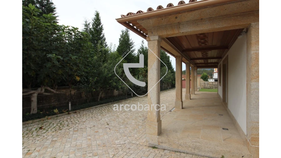 Moradia T3 para Venda em Bertiandos Foto 42