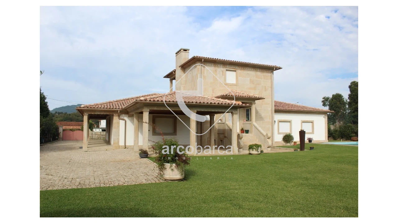 Moradia T3 para Venda em Bertiandos Foto 6