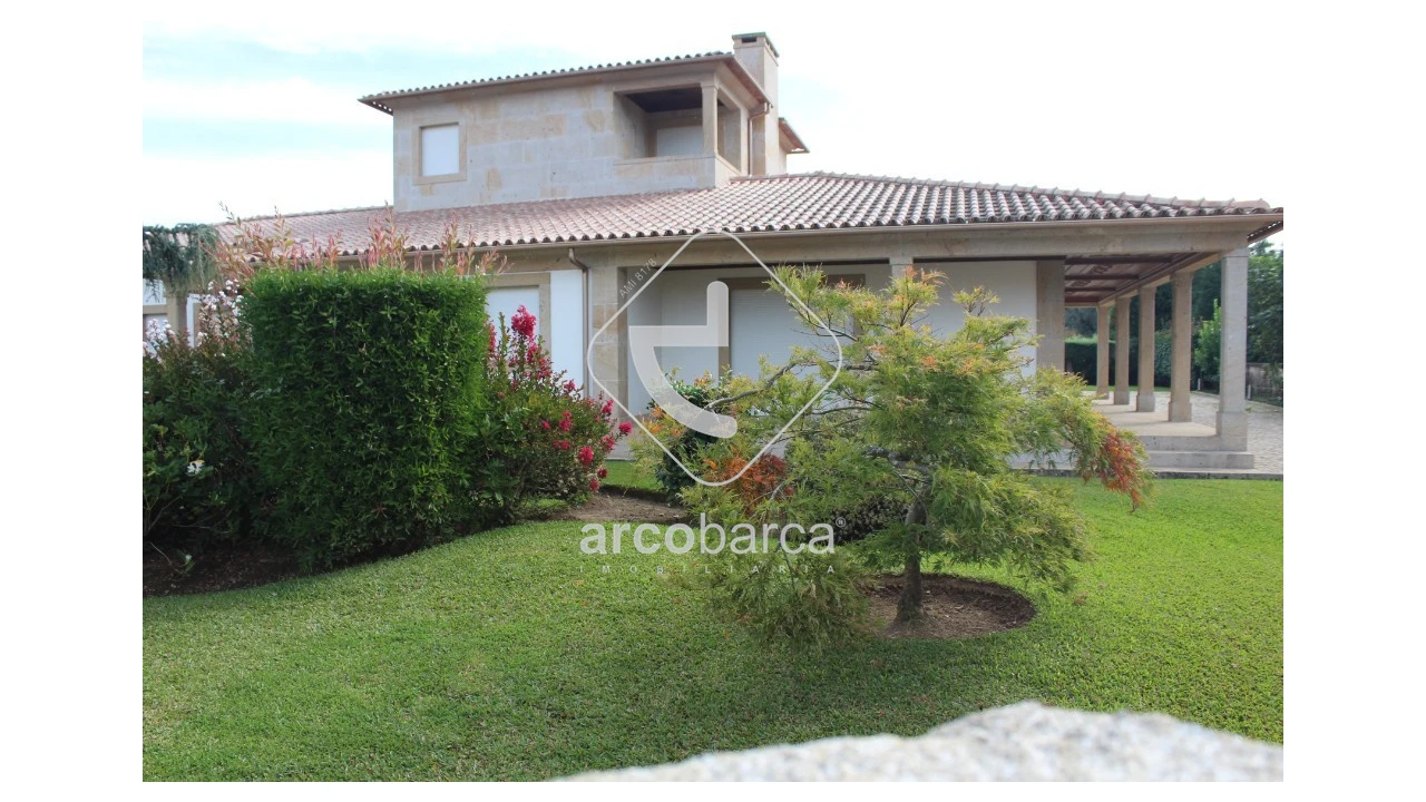 Moradia T3 para Venda em Bertiandos Foto 4