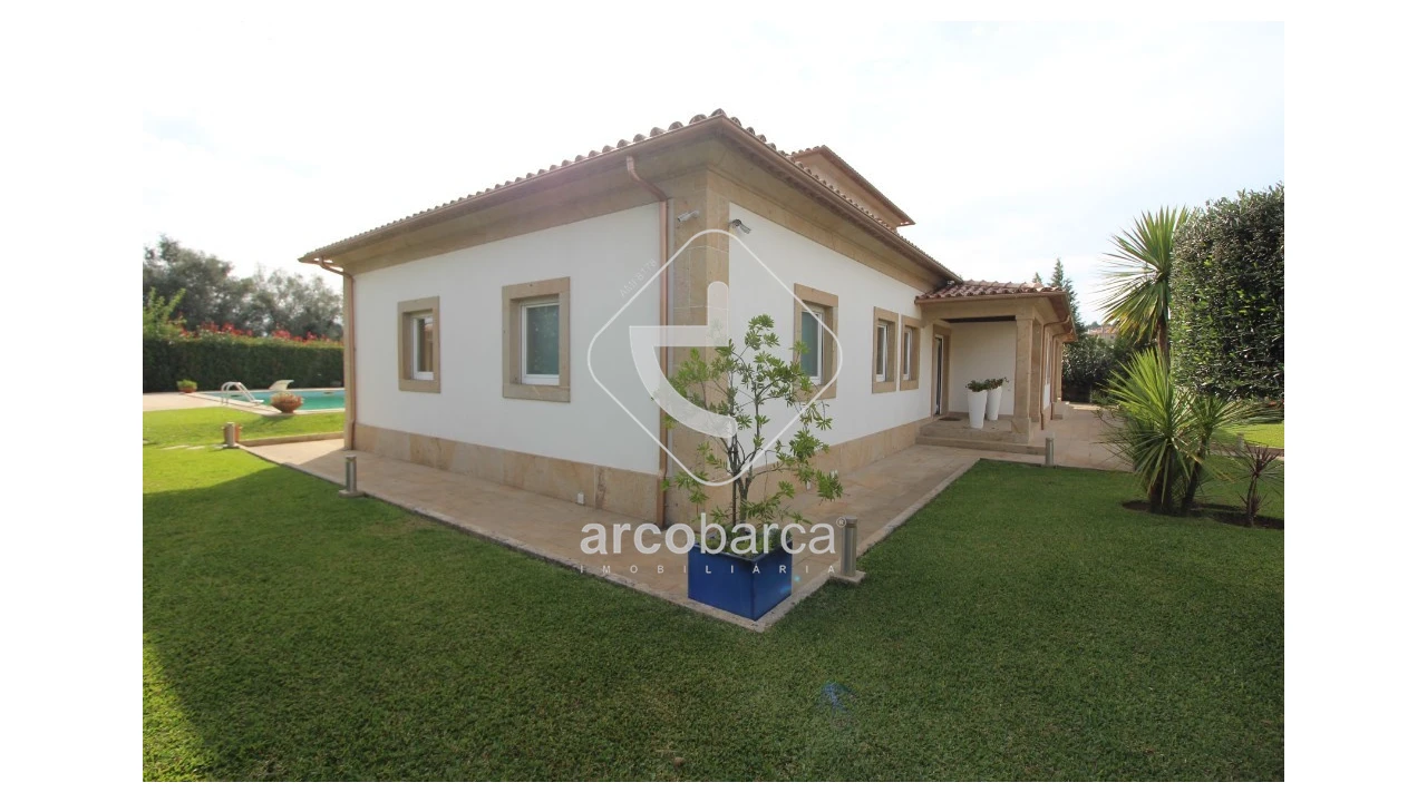 Moradia T3 para Venda em Bertiandos Foto 10