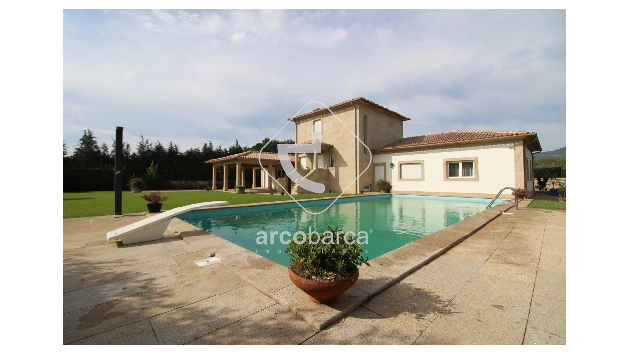 Moradia T3 para Venda em Bertiandos Foto 8