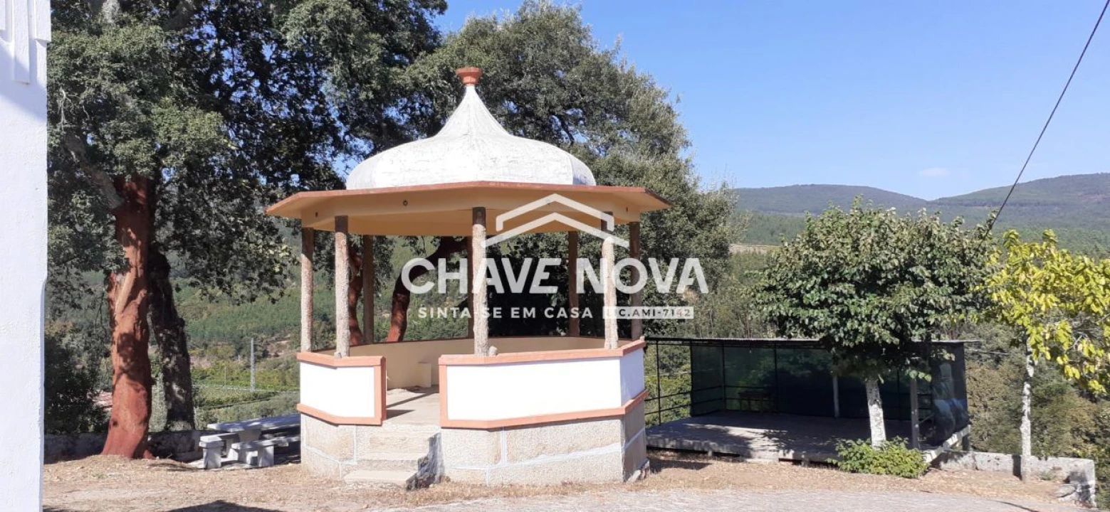 Terreno para Venda em Fornos Foto 11