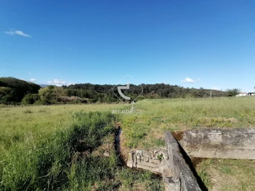 Terreno para Venda em Mazedo e Cortes