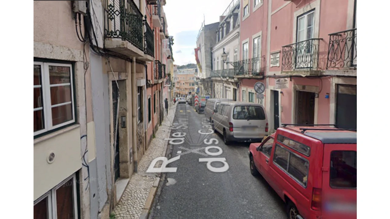 Apartamento T2 para Venda em Arroios Foto 14