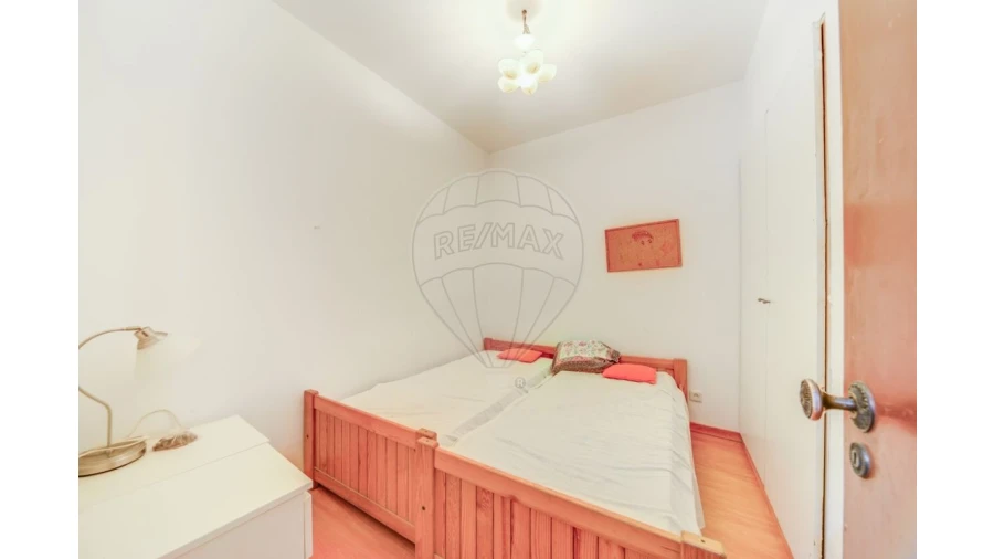 Apartamento T2 para Venda em Arroios Foto 7