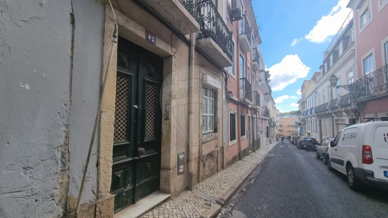 Apartamento T2 para Venda em Arroios Foto 16