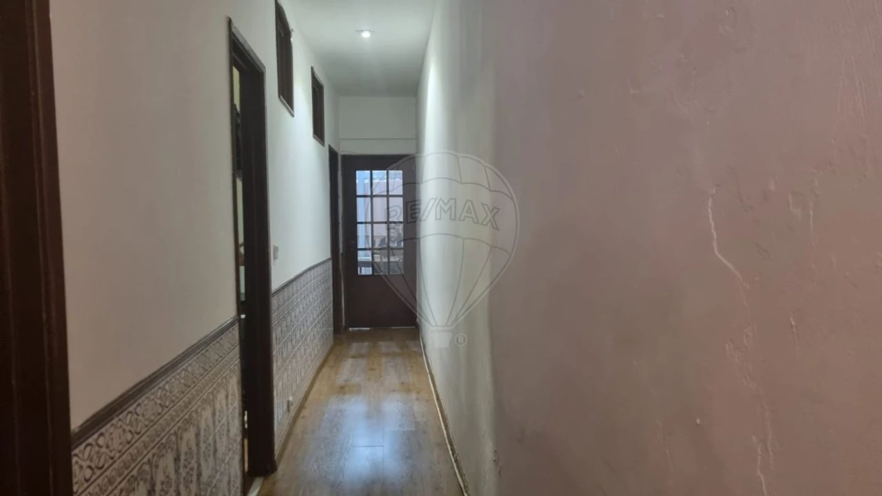 Apartamento T2 para Venda em Arroios Foto 12