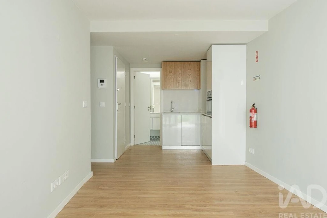 Apartamento T1 para Venda em Santo António Foto 1