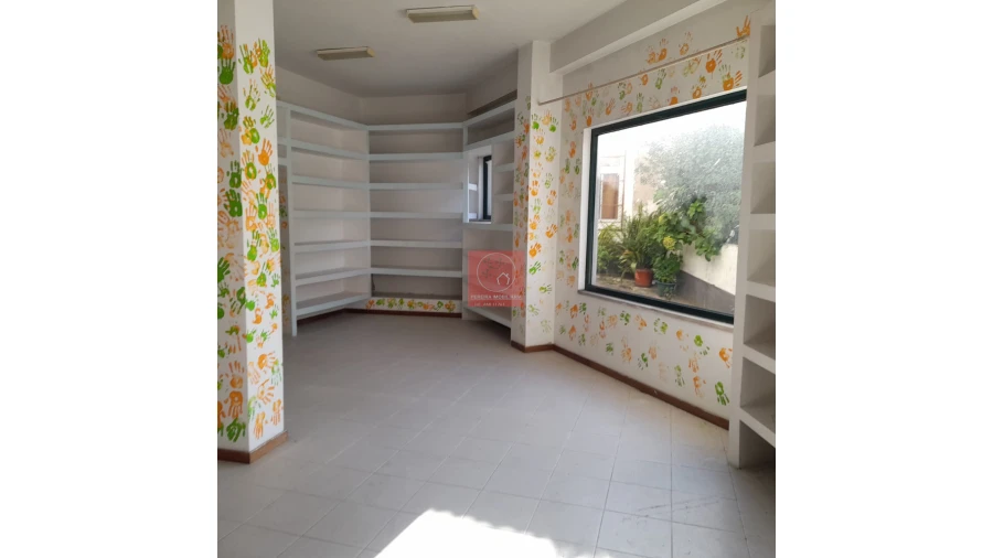 Loja para Venda em Peso da Régua e Godim Foto 11