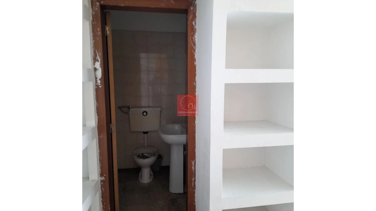 Loja para Venda em Peso da Régua e Godim Foto 3