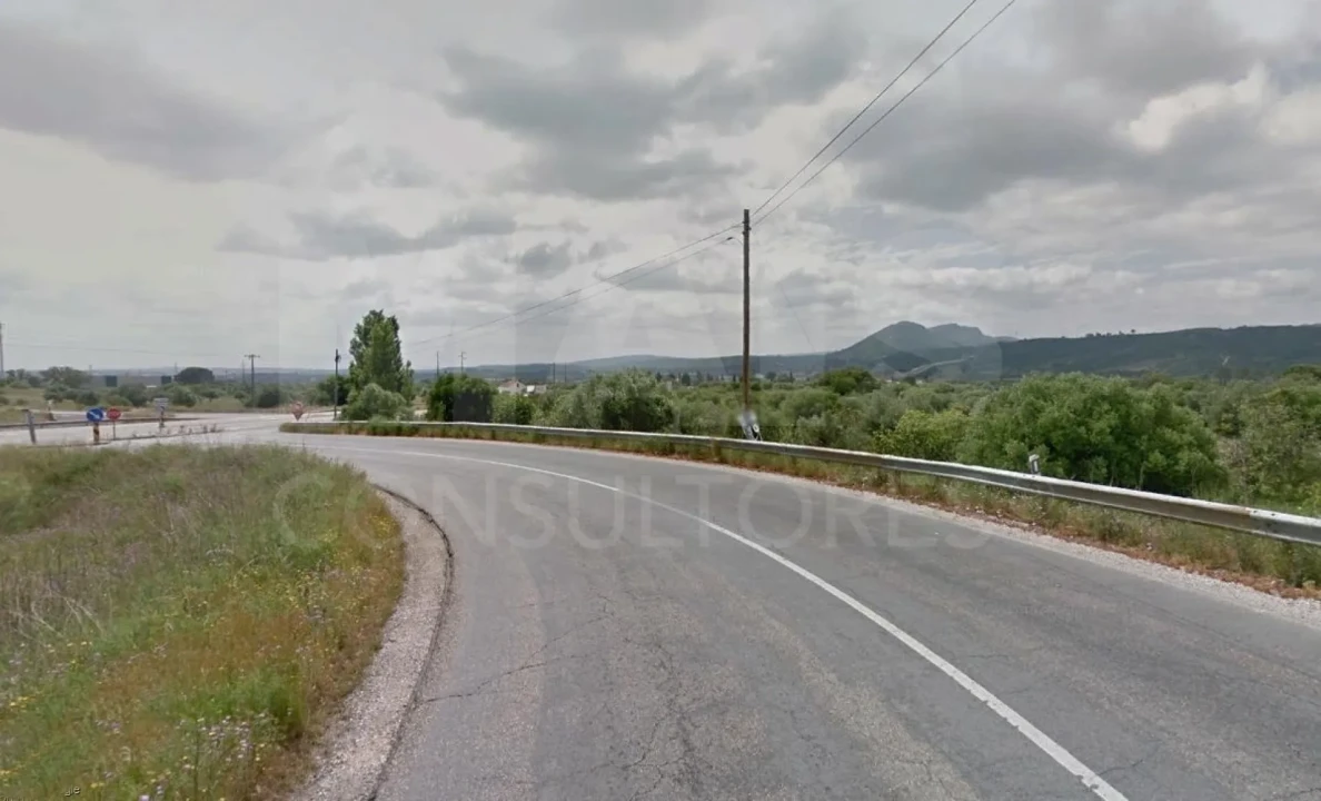 Terreno para Venda em Zibreira Foto 4