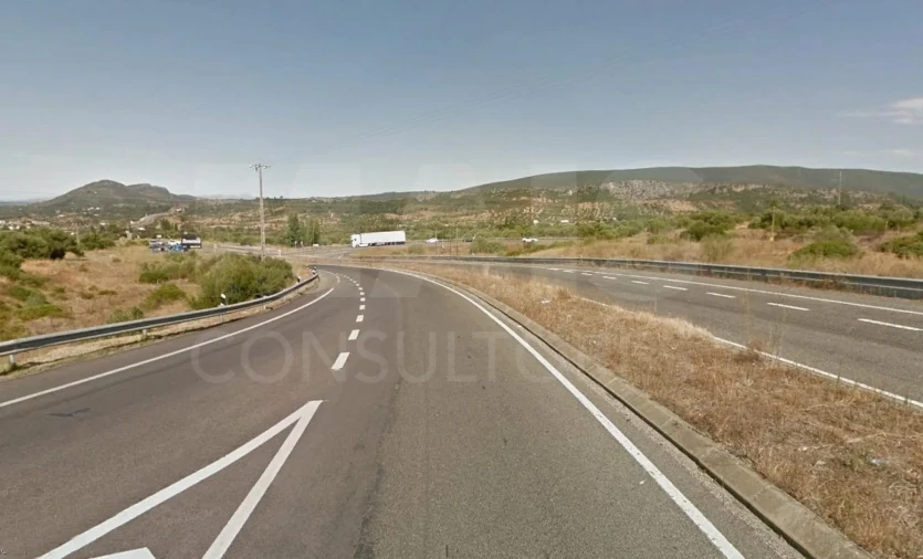 Terreno para Venda em Zibreira Foto 3