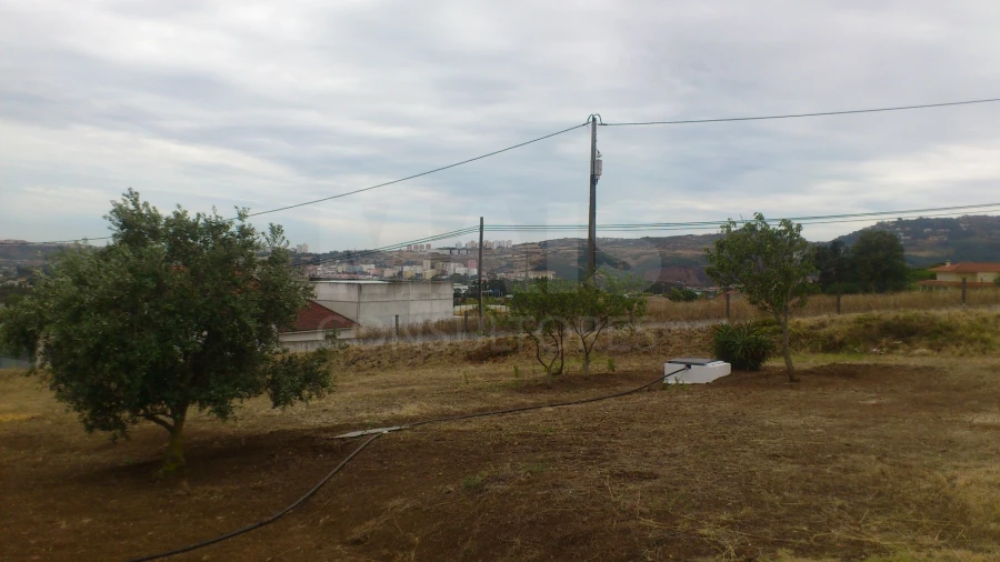 Terreno para Venda em Santo Antão e São Julião do Tojal Foto 3