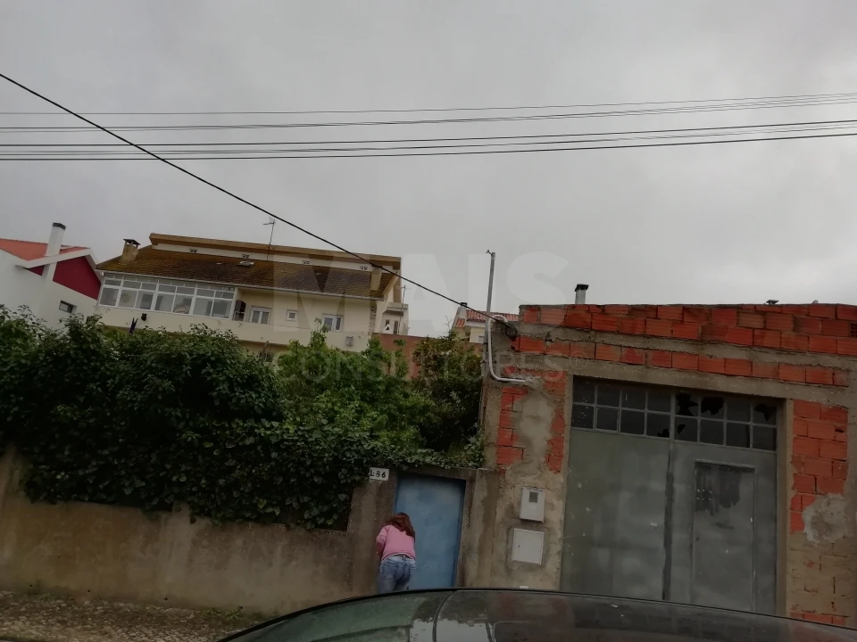 Terreno para Venda em Santa Iria de Azoia, São João da Talha e Bobadela Foto 4