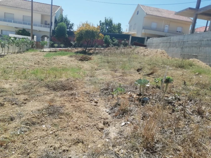 Terreno para Venda em Santa Iria de Azoia, São João da Talha e Bobadela Foto 2
