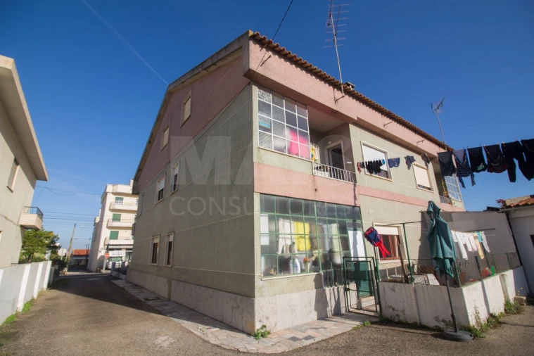 Prédio para Venda em Samora Correia Foto 11