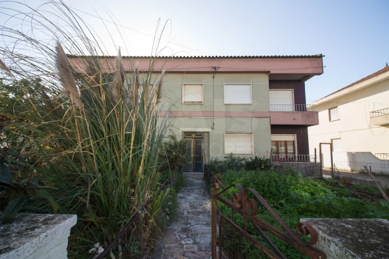 Prédio para Venda em Samora Correia Foto 9