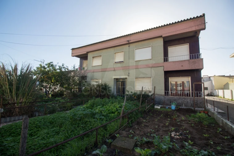 Prédio para Venda em Samora Correia Foto 8