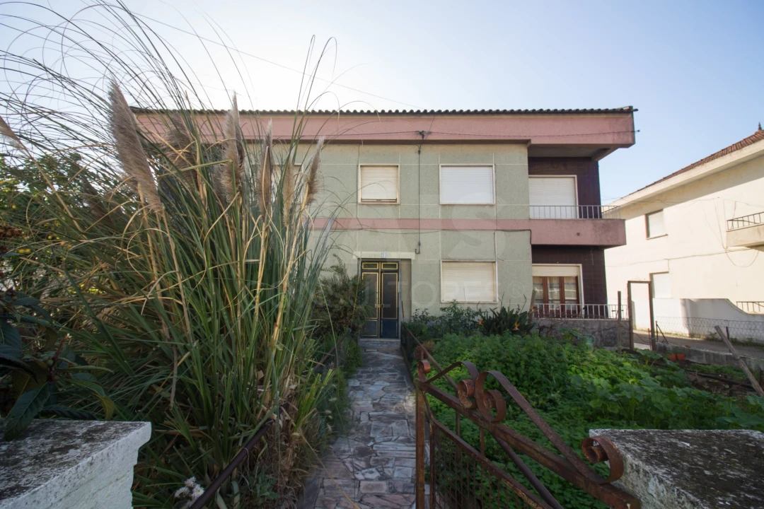 Prédio para Venda em Samora Correia Foto 9