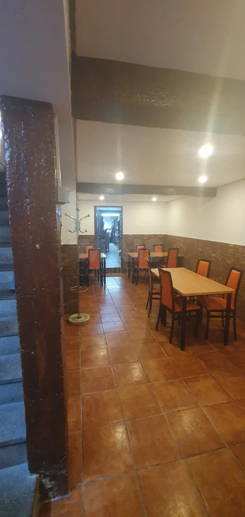 Loja para Venda em Cedofeita, Santo Ildefonso, Sé, Miragaia, São Nicolau e Vitória