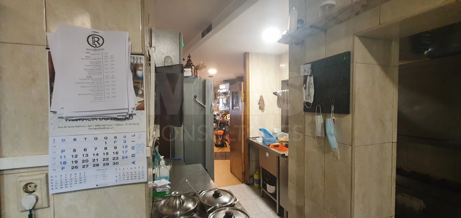 Loja para Venda em Cedofeita, Santo Ildefonso, Sé, Miragaia, São Nicolau e Vitória Foto 4