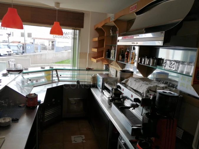 Loja para Venda em Bucelas Foto 2