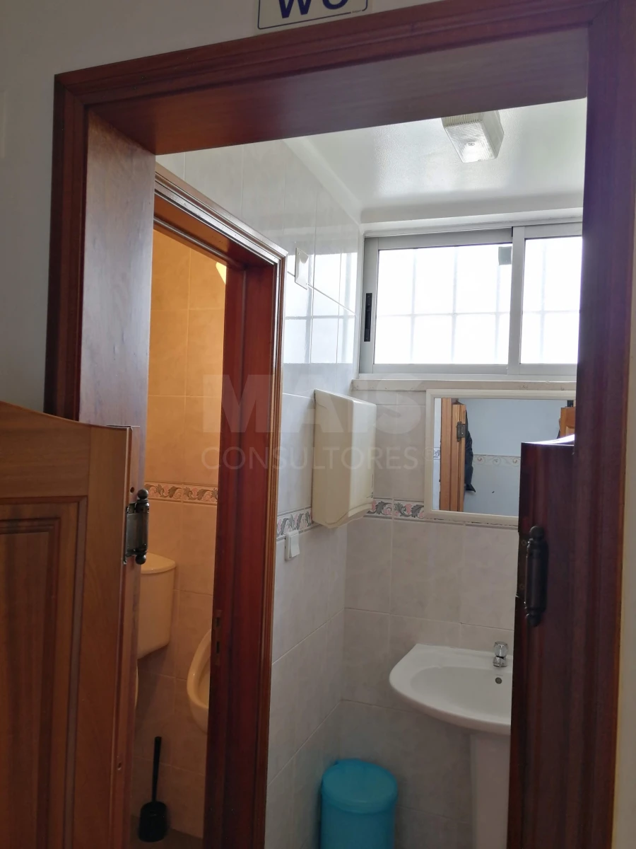 Loja para Venda em Bucelas Foto 12