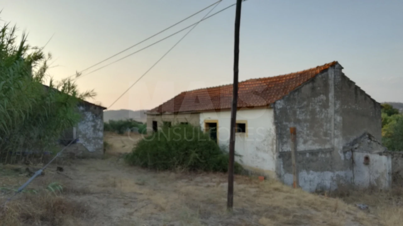 Quinta T2 para Venda em Tramagal Foto 6