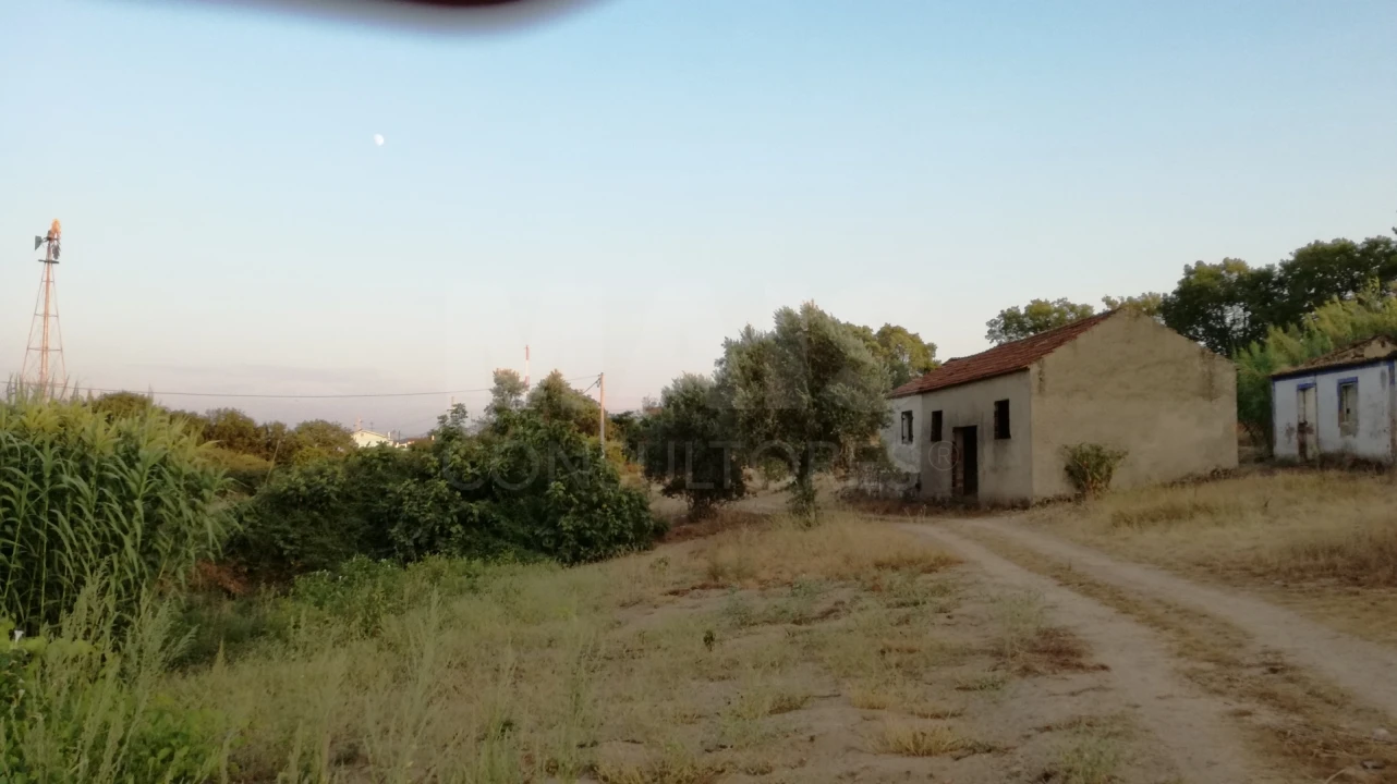 Quinta T2 para Venda em Tramagal Foto 3