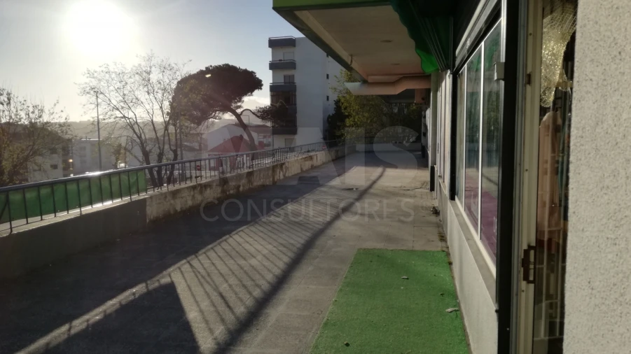 Loja para Venda em Rio de Mouro Foto 6