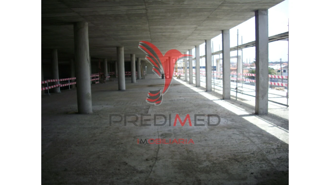 Armazém para Venda em Rio de Mouro Foto 7