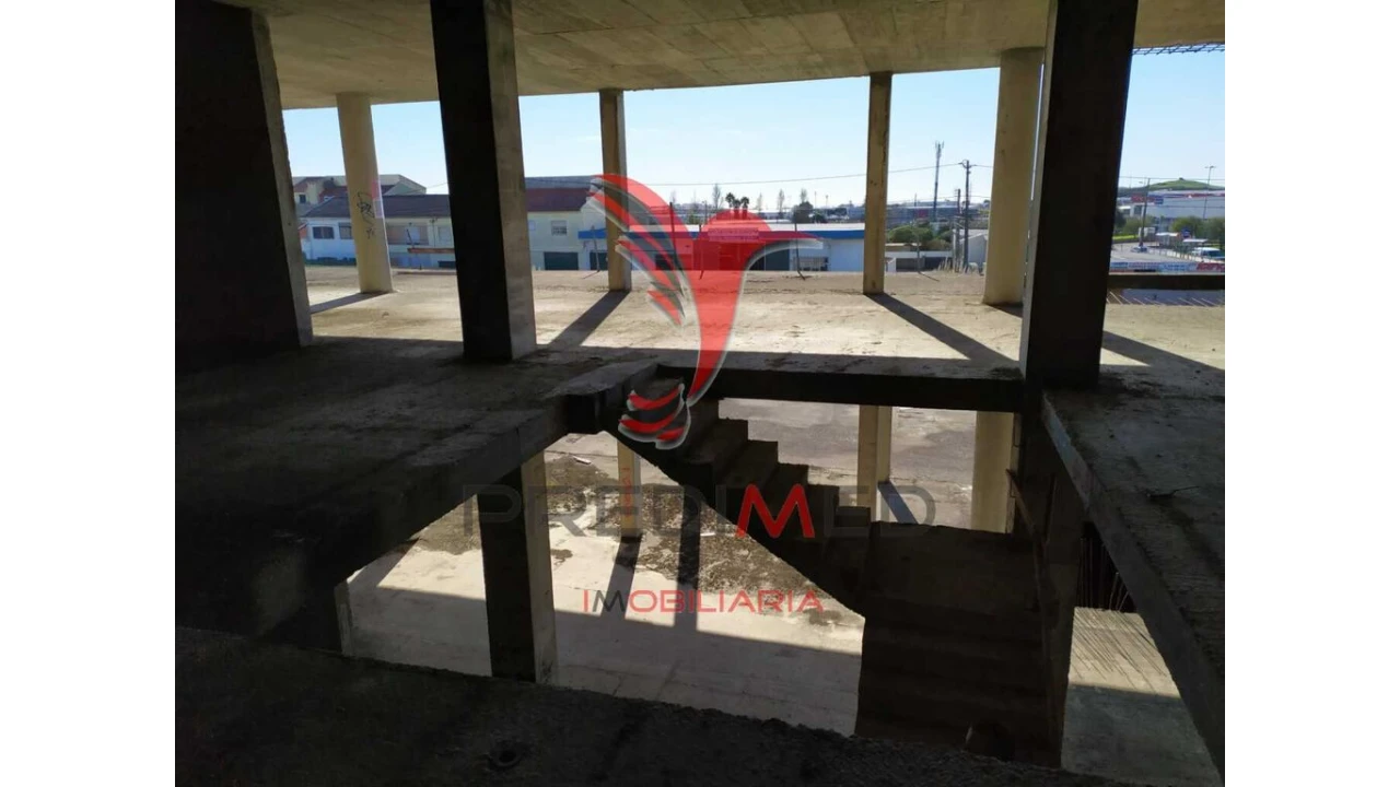 Armazém para Venda em Rio de Mouro Foto 12