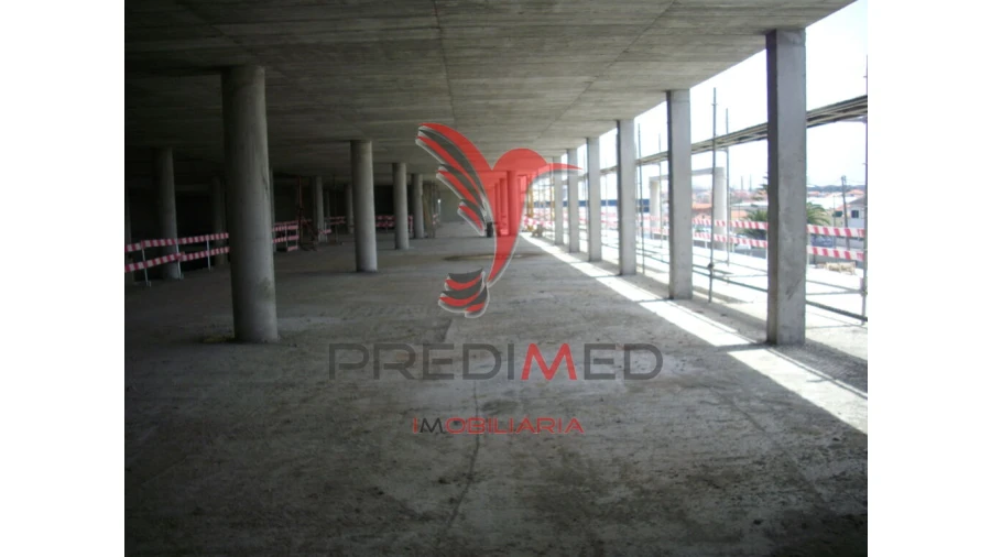 Armazém para Venda em Rio de Mouro Foto 7