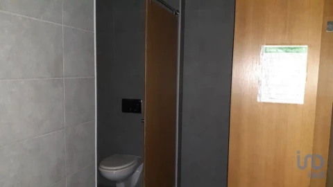 Loja para Venda em Requeixo, Nossa Senhora de Fátima e Nariz