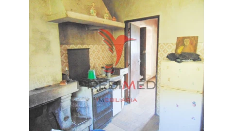 Moradia T2 para Venda em Parada de Cunhos