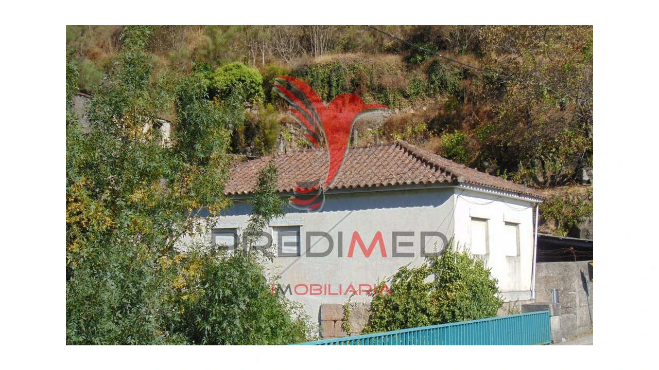 Moradia T2 para Venda em Parada de Cunhos Foto 4