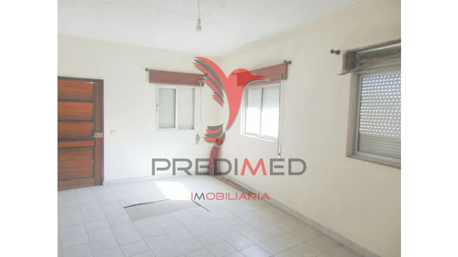 Moradia T2 para Venda em Parada de Cunhos Foto 15
