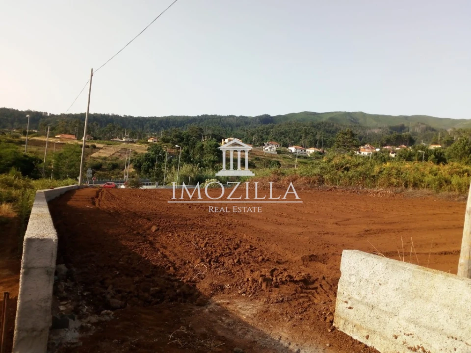 Terreno para Venda em Prazeres Foto 2