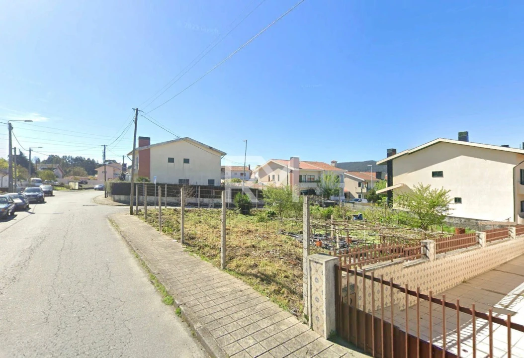 Terreno para Venda em Campo e Sobrado Foto 1