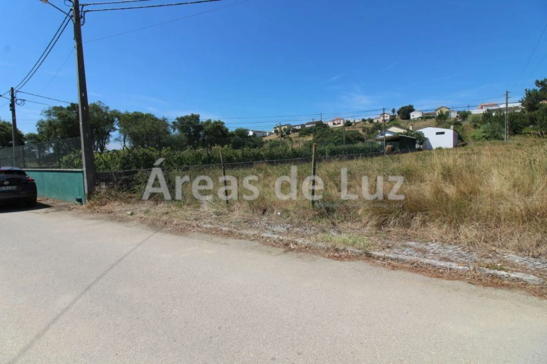 Terreno para Venda em Parceiros e Azoia Foto 2