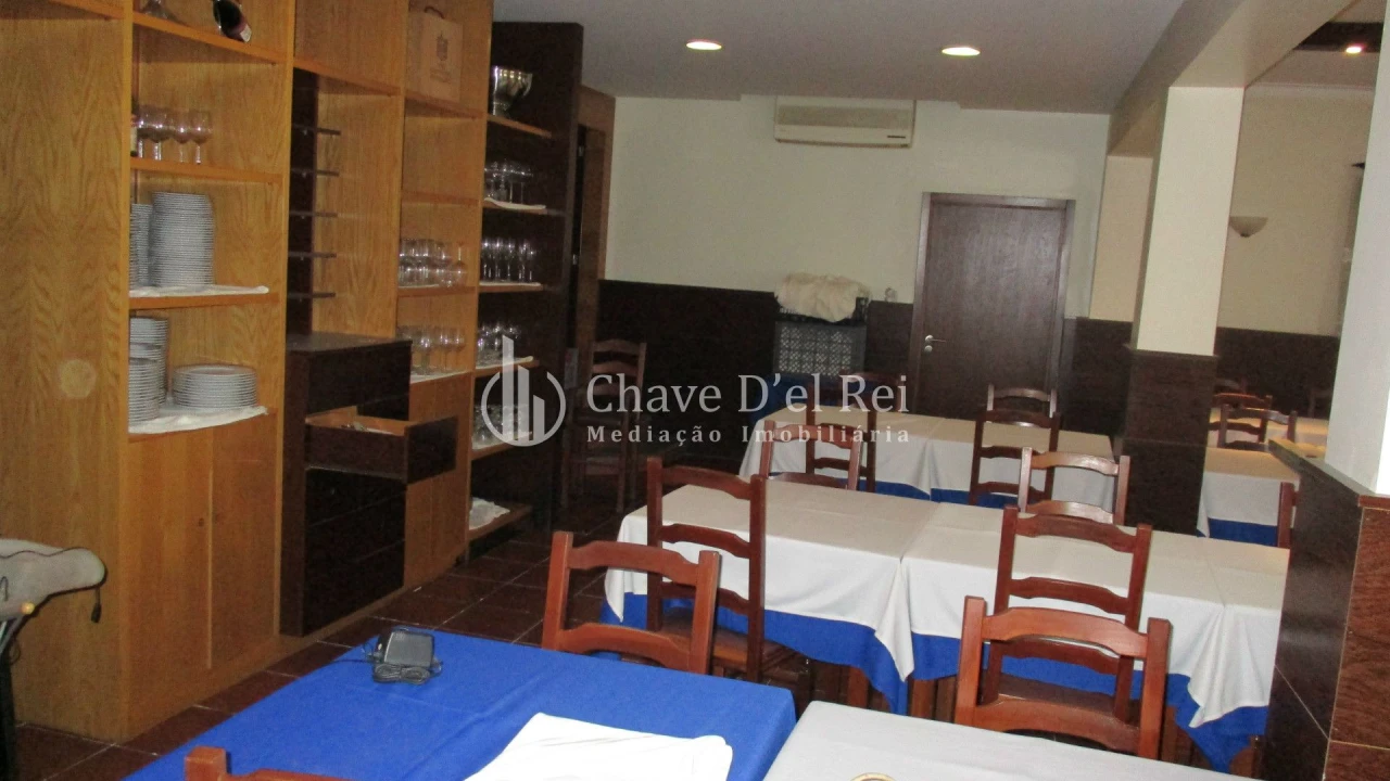 Moradia T4 para Venda em Abraveses Foto 16