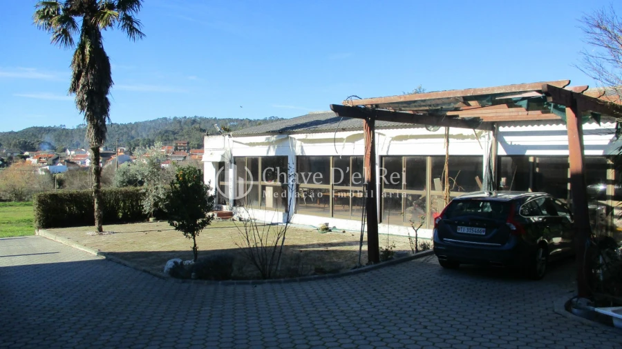 Moradia T4 para Venda em Abraveses Foto 8