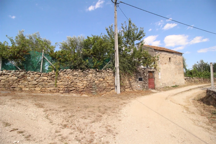 Quinta T0 para Venda em São Paio Foto 11