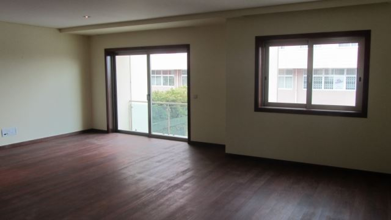 Moradia T4 para Venda em Mafamude e Vilar do Paraíso Foto 4