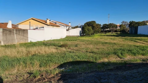 Terreno para Venda em Grijó e Sermonde
