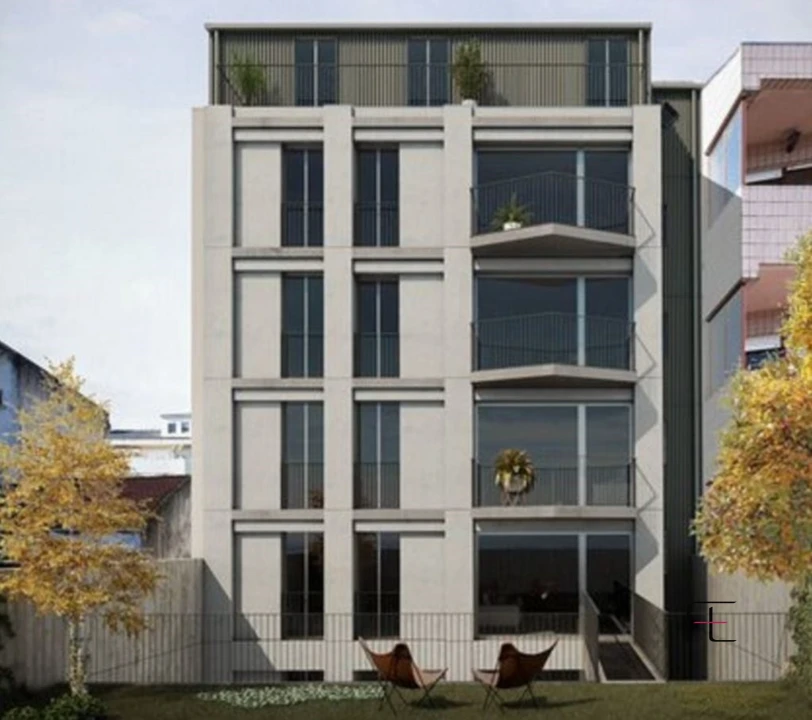 Apartamento T4 para Venda em Paranhos Foto 3