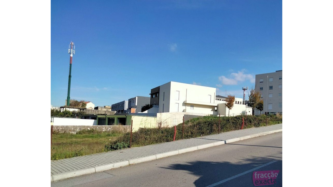 Terreno para Venda em São Mamede de Infesta e Senhora da Hora Foto 2